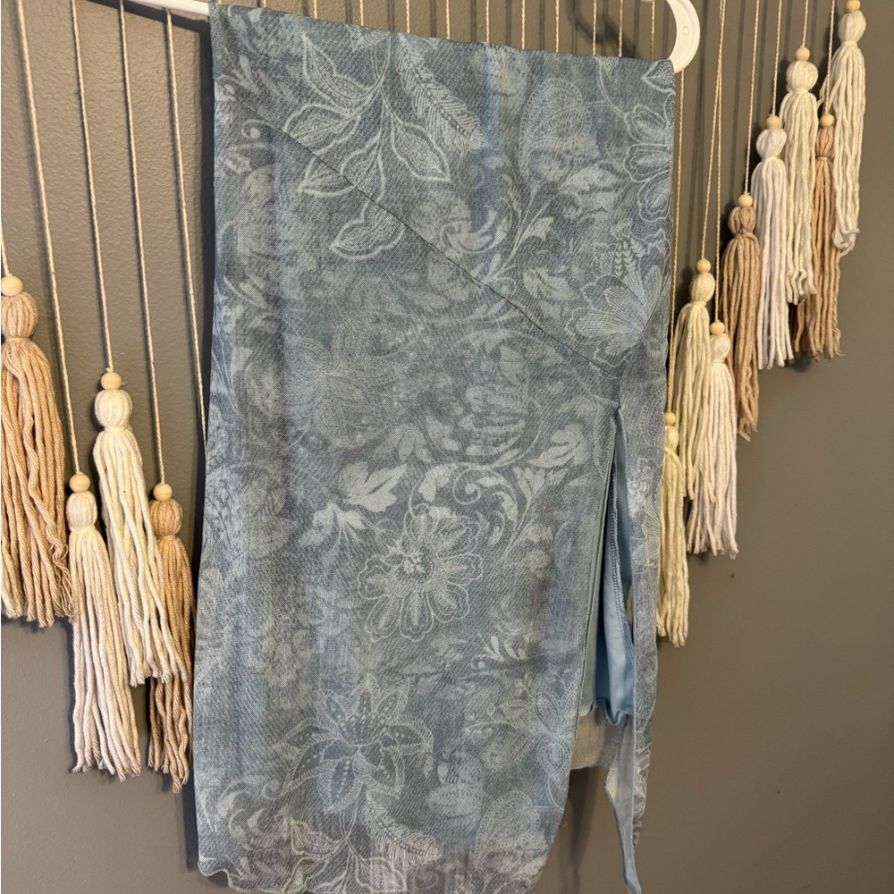 See You Monday Blue Floral Sarong